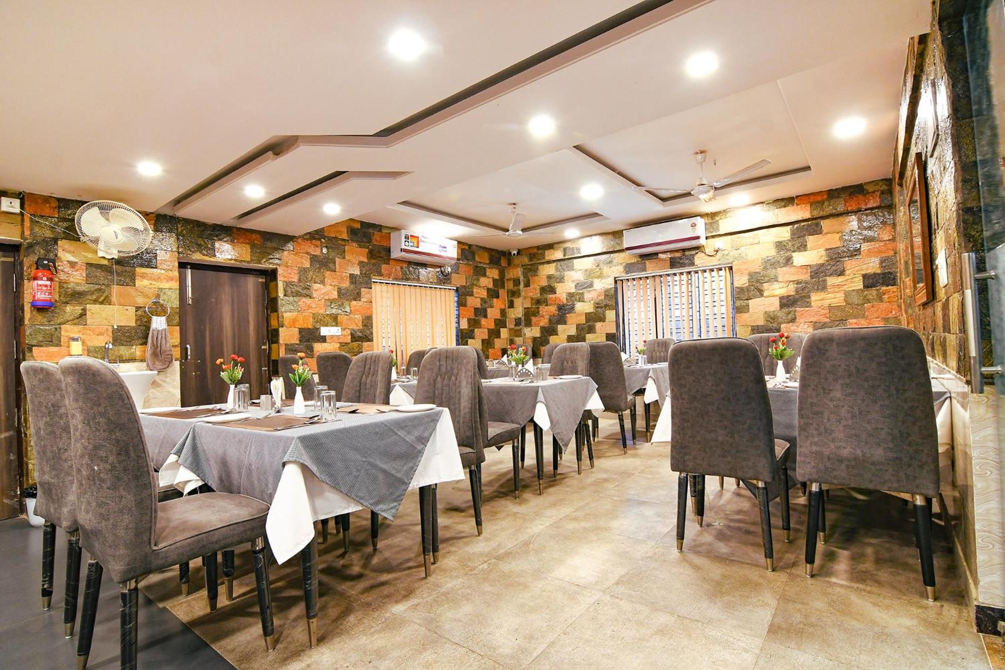 Fabhotel Prime Familto Колката Екстериор снимка