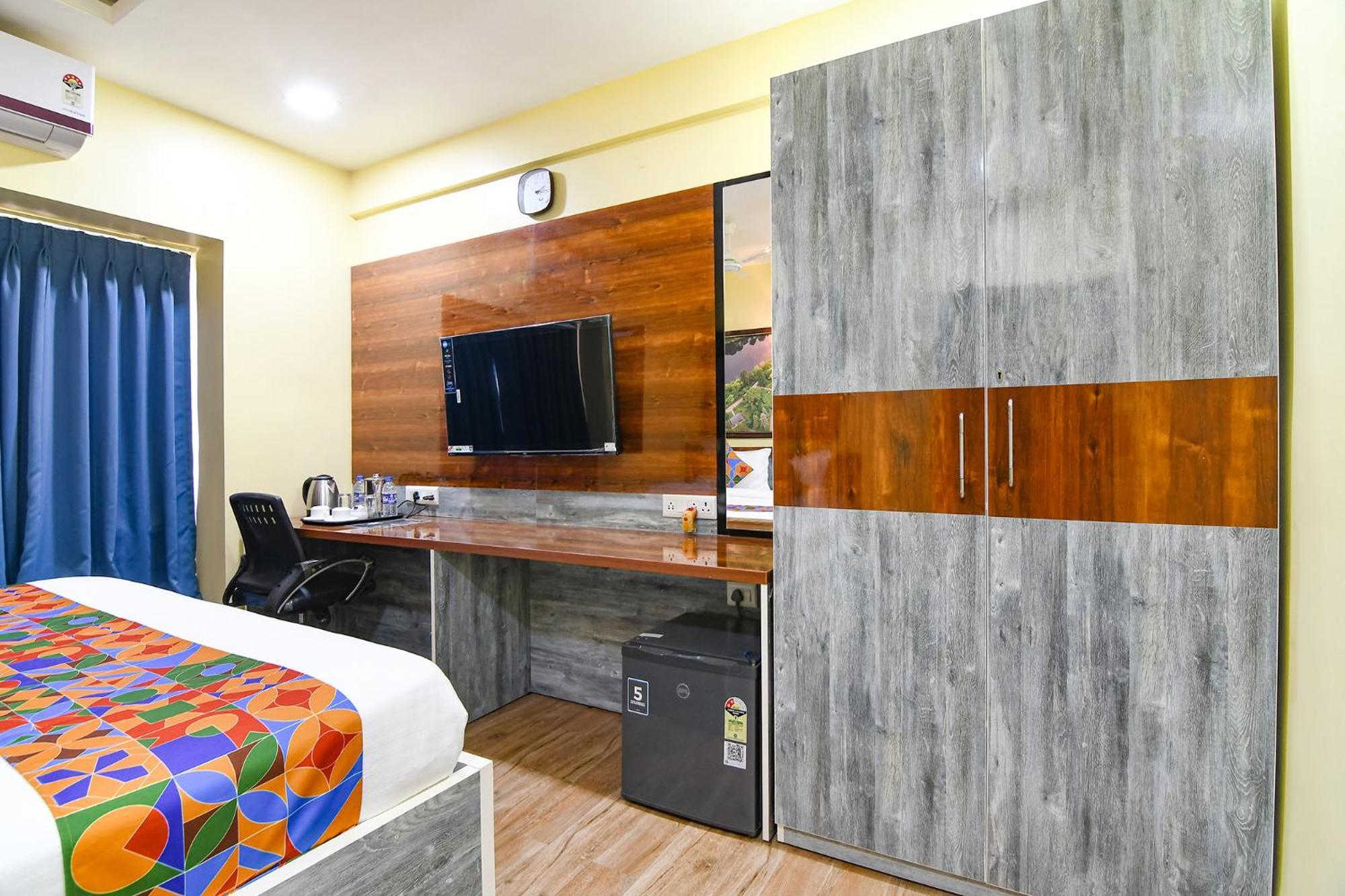 Fabhotel Prime Familto Колката Екстериор снимка